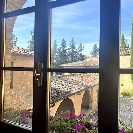 Toscano شقة *